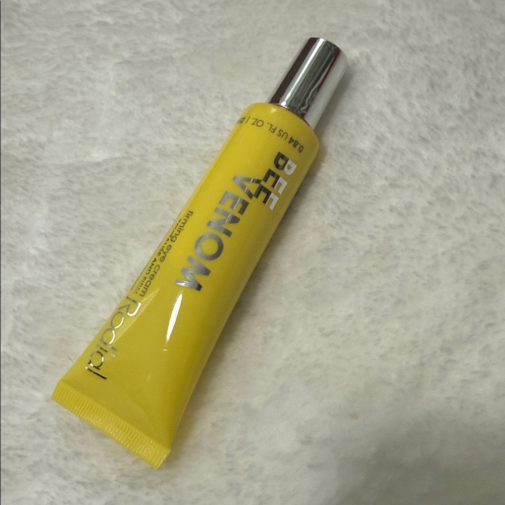 Rodial Venom Firming Eye Cream in Yellow
